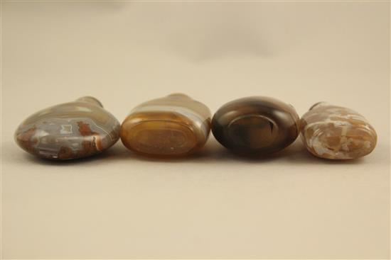 Four Chinese agate and chalcedony snuff bottles, 1850-1950, 5.1 - 5.7cm